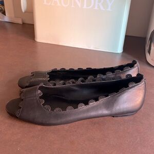 Nicole Miller Artelier black leather Tampa ballerina ballet flats 8